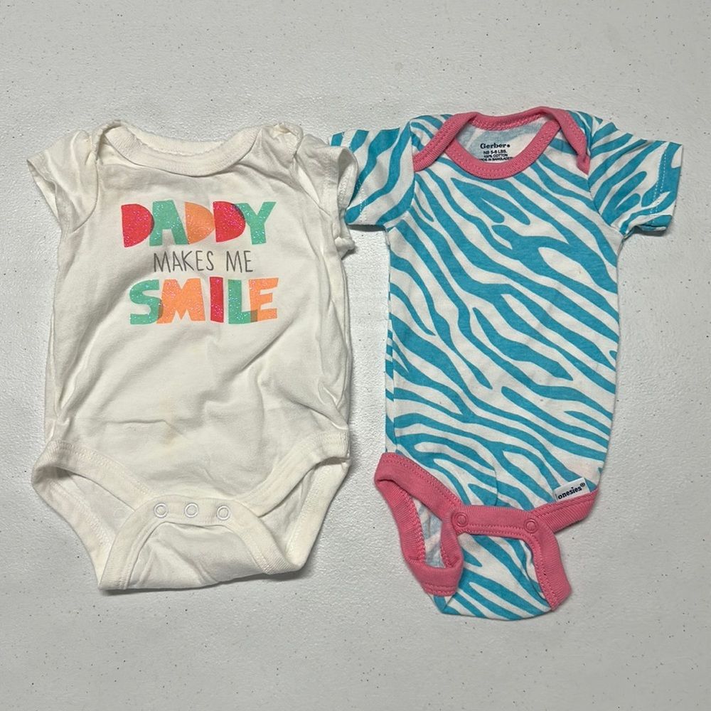 3 For $15 Lot Of 2 Girl’s Onesies Size Nb